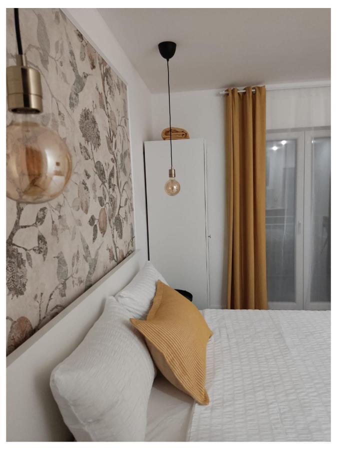 Mina Lux Jelsa Apartment Jelsa  Exterior photo